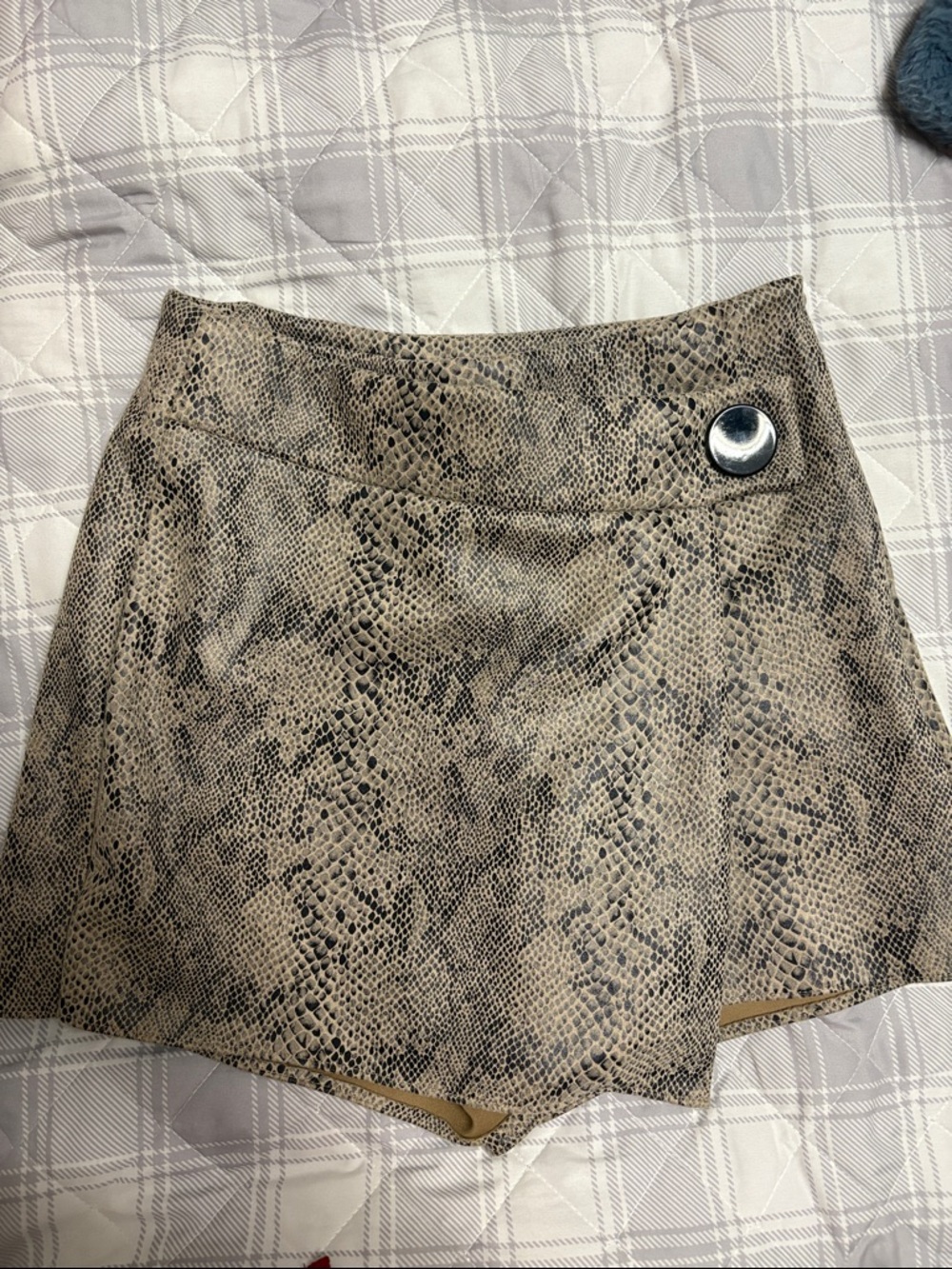 Zara Beige Snake-Print Skort with Black Button